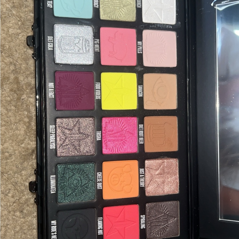 Jeffree Star Eyeshadow Palette